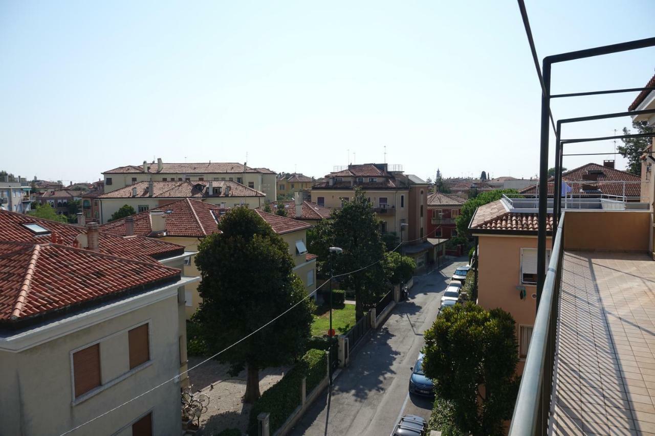 Primopiano - Venezia Lido Appartement Buitenkant foto