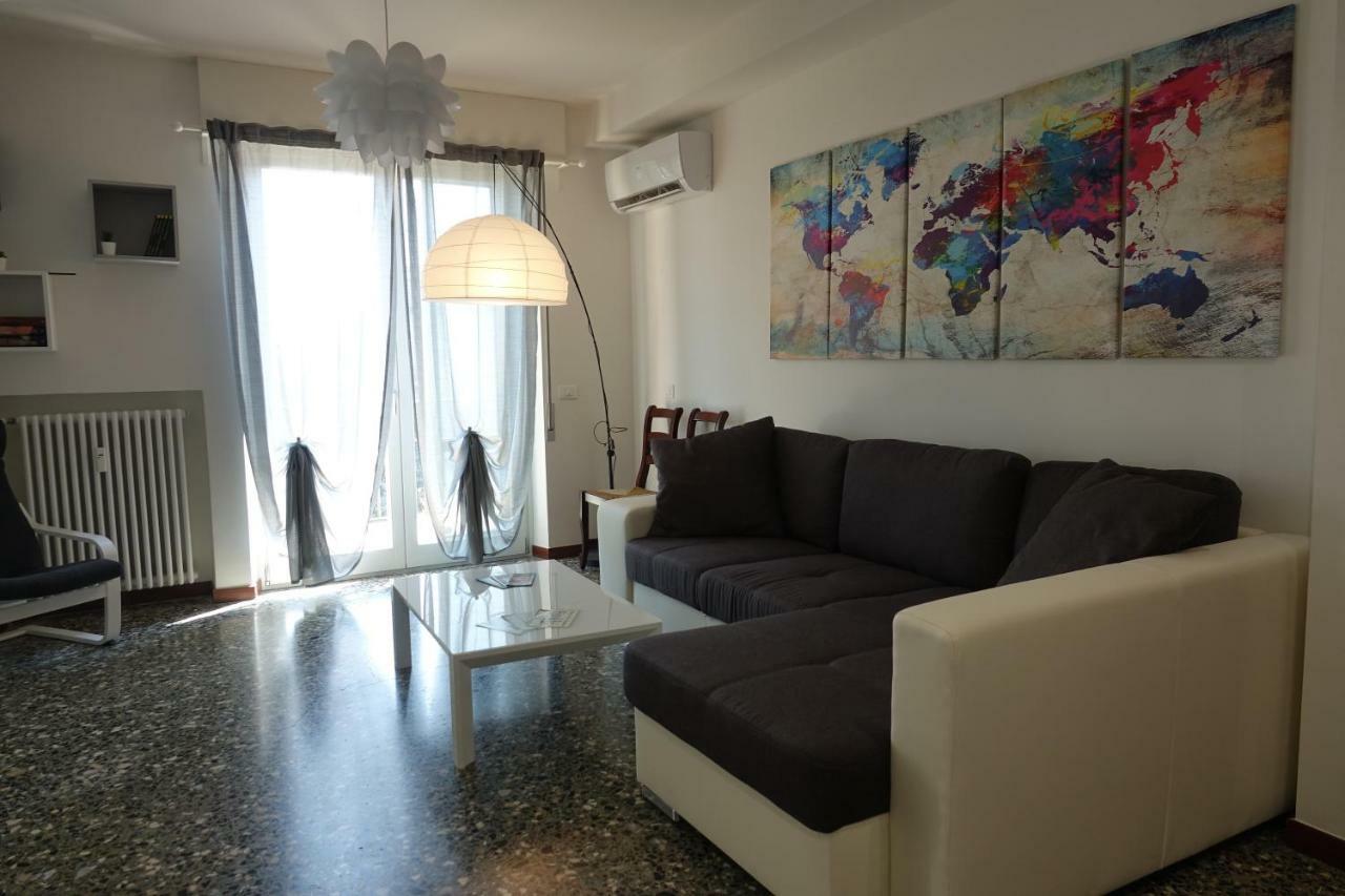 Primopiano - Venezia Lido Appartement Buitenkant foto