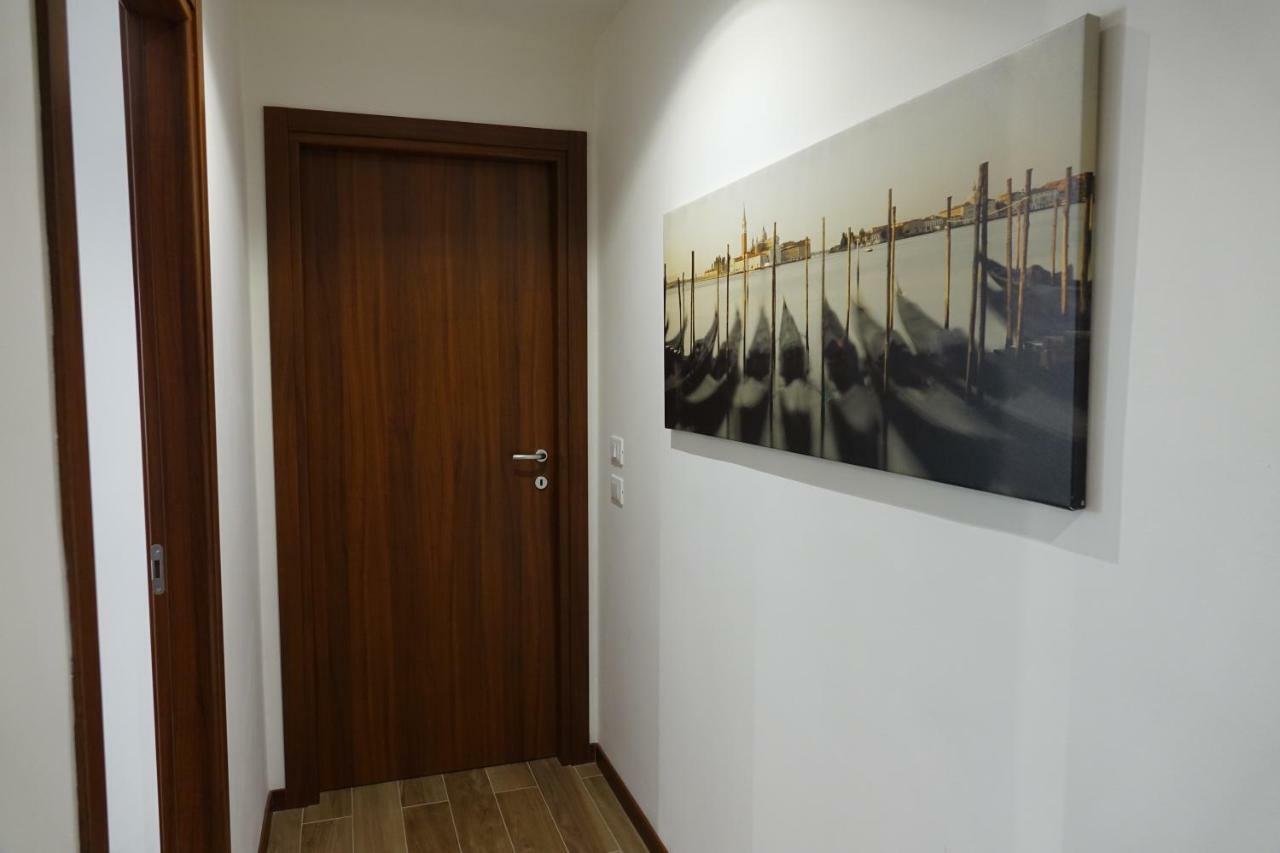 Primopiano - Venezia Lido Appartement Buitenkant foto